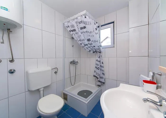 11748a * Podaca